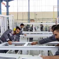 استخدام استاد کار ماهر درب و پنجره دوجداره