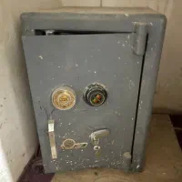 مناسب ترین قیمت گاوصندوق شمارو برمیداریم رمزی کد01