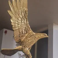 عقاب پایه سنگی برنز|مجسمه، تندیس، ماکت|قم, قلعه کامکار|دیوار