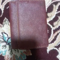 مدارک  چند عدد کارت داخل کیف مشکی