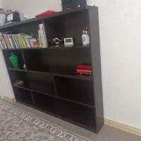 کتابخانه ۱۷۵ در ۱۴۲