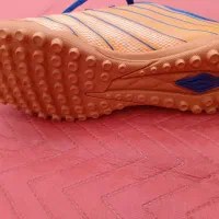 کفش چمن مصنوعی