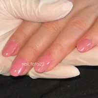 خدمات کاشت ناخن