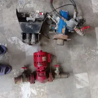 دوعدد مشعل وپمپ ارس وشیر برنجه همراه