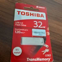 فلش ۳۲ گیگ توشیبا usb3 آکبند