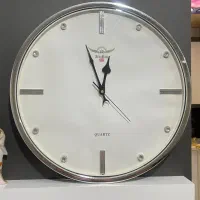 ساعت دیواری