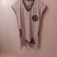 تعدادی لباس|لباس|الوند, |دیوار