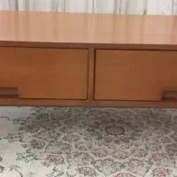 میز چوبی جلو مبلی