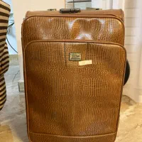 چمدان|کیف، کفش، کمربند|چالوس, |دیوار