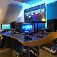 آهنگسازی و تنظیم/ظبط گویندگی و پادکست/استودیوaven