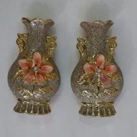 گلدان و شمع