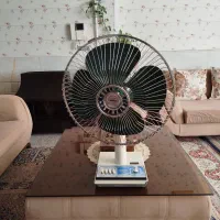 پنکه قدیمی توشیبا پره فلزی|پنکه و تصفیهکنندهٔ هوا|نجفآباد, امام خمینی|دیوار