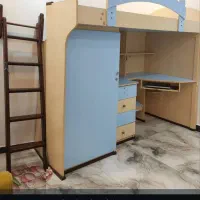تخت نوجوان