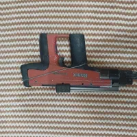 تفنگ میخکوب و هیلتی اوتوماتیک