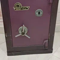 گاوصندوق قدیمی