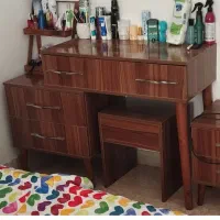 میز آرایش