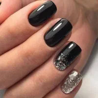 ناخنکار . کاشت ناخن با لاک ژل به قیمت 250