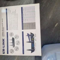 یک انتن رادیو وایرلس میکروتیک و مودم روتر 3 آنتن