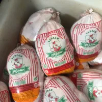 کارگر مرغ فروشی