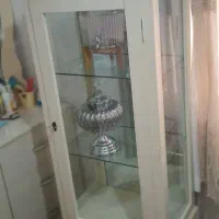 ویترین در حد نو سالمه چوب ام دی اف