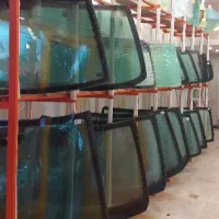 شیشه اتومبیل هگمتانه همراه با نصب در محل