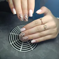 ترمیم کاشت ناخن
