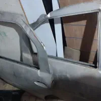 درب ال 90 عقب چپ راست رنگ نقره‌ای