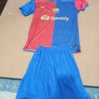 لباس|لباس|گالیکش, |دیوار