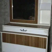 تخت و کمد