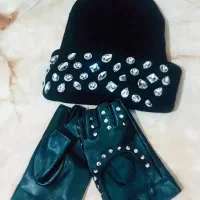 کلاه و دستکش