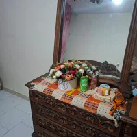 تخت دونفره سرویس کامل  کاملا منبت و چوب اعلا