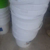سطل پلاستیکی کار کرده