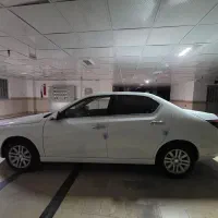 دناپلاس۶دنده۱۴۰۵صفرسفیدبارینگ مدارک کامل بیمه بدنه