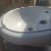 سنگ روشویی کار کرده و تمیز|لوازم سرویس بهداشتی|خرم‌آباد, |دیوار