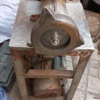 ۳عدد چرخ گوشت صنعتی 42 و ۳عدد سرخ کن صنعتی 25لیتری|کافیشاپ و رستوران|پاکدشت, حصار امیر|دیوار