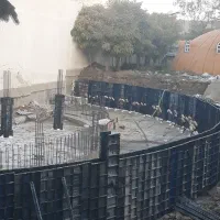 اجرای فونداسیون و اسکلت بتن استخر دیوار