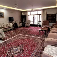 خانه ۱۲۵ متری با ۱۰۰ متر حیاط اختصاصی و پارکینگ