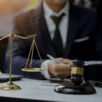 وکیل دادگستری