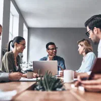 استخدام ۲نیروی کار دفتری و حسابدار و ۲ مدیر فروش