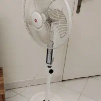 پنکه پارس خزر ایستاده