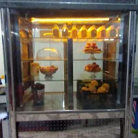 یخچال ویترینی تمیز‌‌  ‌این قیمت زدم که سریع بفروشم