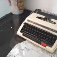 دستگاه ماشین تایپ