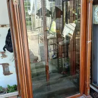 با سلام  بوفه چوب. اینه قدی.   ساعت ایستاده.|بوفه، ویترین، کنسول|اردبیل, |دیوار
