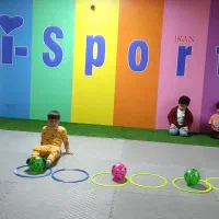 به یک مربی خانم جهت کار در باشگاه کودکان