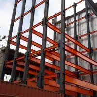 نیازمند جوشکار