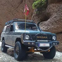 نیسان پاترول 4 در 4 سیلندر، مدل ۱۳۷۷