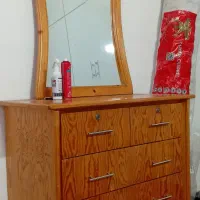 تخت و میز آرایش تمام چوب