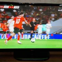 تلویزیون ۴۲ اینچ ال جی با میز و کارتن|تلویزیون و پروژکتور|خاوران, |دیوار