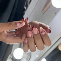 خدمات تخصصی vip ناخن ۲۹۸