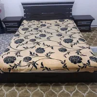 تخت دو نفره چوب محکم